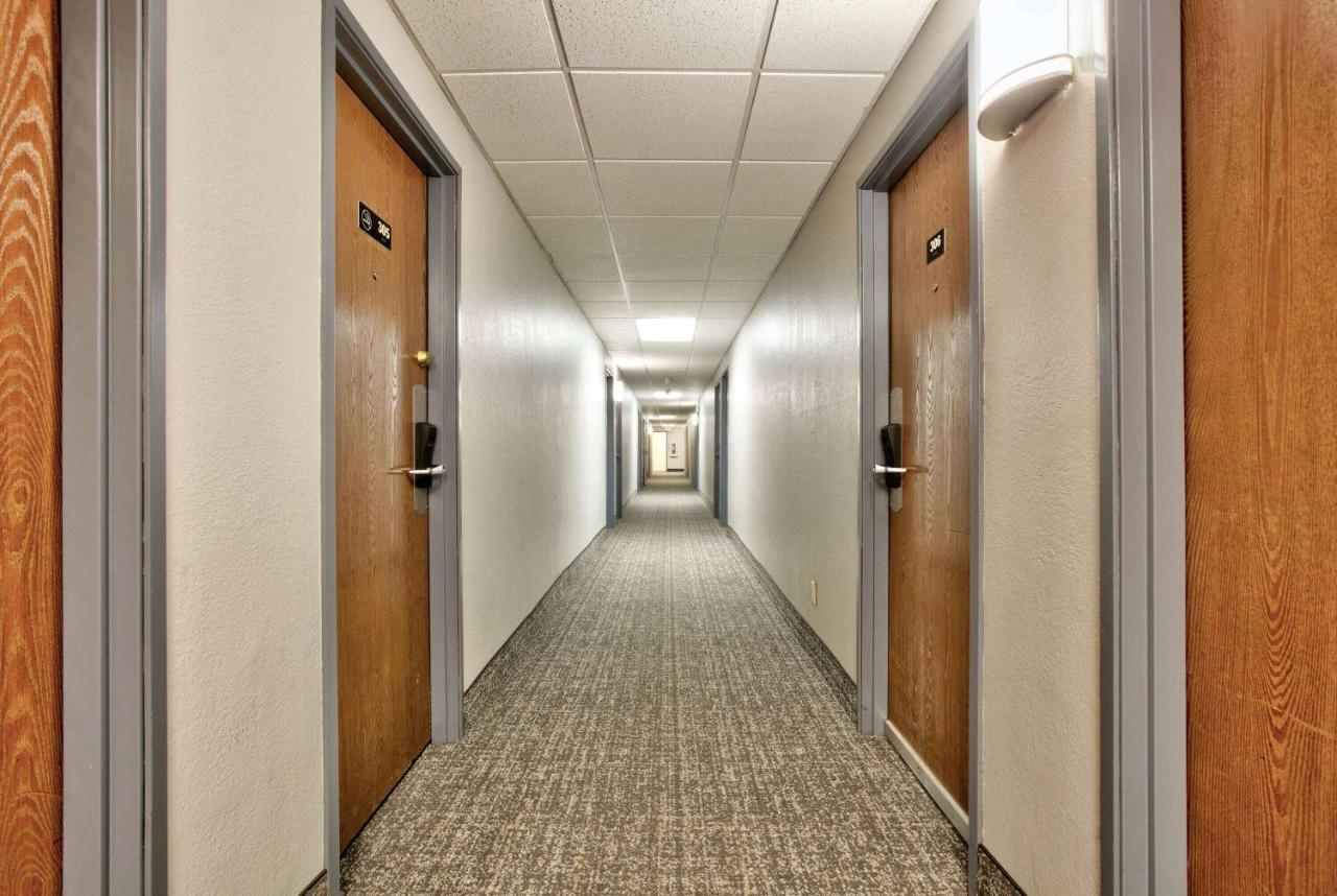 Super 8 By Wyndham 2*